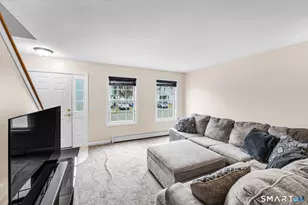 25 Woodlawn Ave, Enfield, CT 06082 - Photo 8