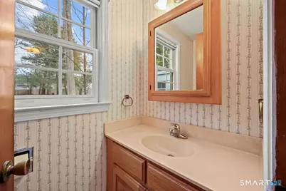 16 Richard Road, Simsbury, CT 06070 - Photo 20