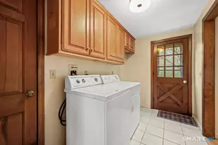 16 Richard Rd, Simsbury, CT 06070 - Photo 18