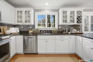 21 Turkey Hill Rd N, Westport, CT 06880 - Photo 12