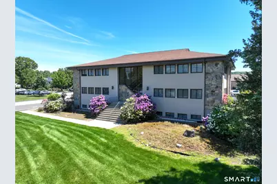 160 Oak Street #1M, Glastonbury, CT 06033 - Photo 2