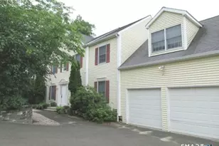 29 Tarrywile Lake Rd, Danbury, CT 06810 - Photo 2
