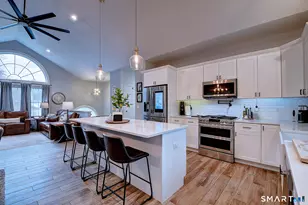 5 Rebecca Ct, Montville, CT 06370 - Photo 4