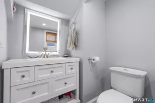 21 Susquehanna Ave, West Haven, CT 06516 - Photo 18