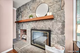 21 Raymond Pl, Cromwell, CT 06416 - Photo 14