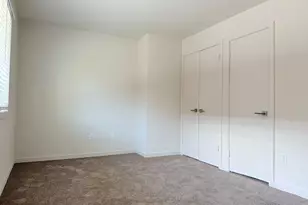 108 Montoya Dr, Branford, CT 06405 - Photo 6