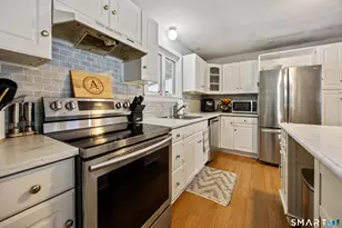 38 Mountain Rd, Cheshire, CT 06410 - Photo 8