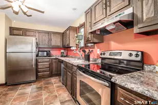 10 Sunset Dr, Danbury, CT 06811 - Photo 10