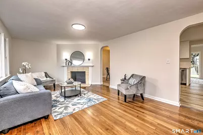 19 Harding Avenue, West Haven, CT 06516 - Photo 4