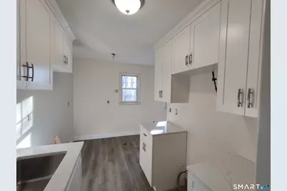 74 West Fourth Street #16 B, Derby, CT 06418 - Photo 2