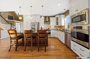 151 Victoria Dr, Cheshire, CT 06410 - Photo 8