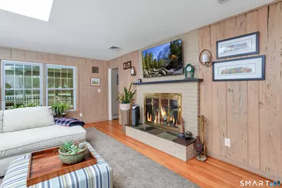 19 Surrey Lane, Branford, CT 06405 - Photo 8