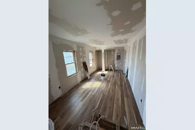 347-349 Kennedy Drive, Putnam, CT 06260 - Photo 10