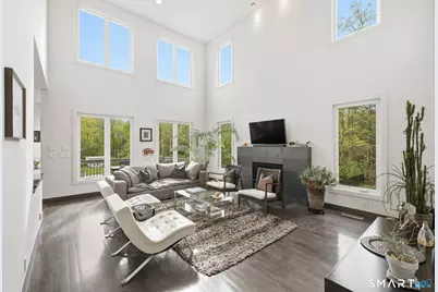 504 Deercliff Road, Avon, CT 06001 - Photo 4