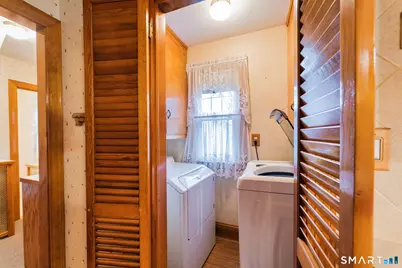 90 White Avenue, West Hartford, CT 06119 - Photo 14