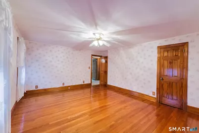 90 White Avenue, West Hartford, CT 06119 - Photo 18