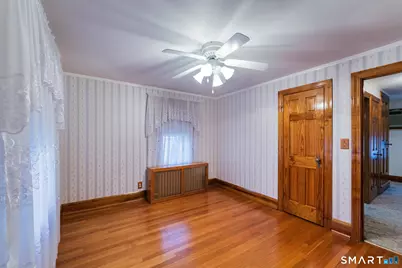 90 White Avenue, West Hartford, CT 06119 - Photo 22