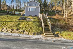 12 Bankside Trail, Newtown, CT 06482 - Photo 2