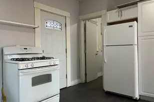 70 Center St, Shelton, CT 06484 - Photo 4