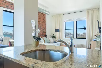 881 Lafayette Boulevard #3M, Bridgeport, CT 06604 - Photo 2