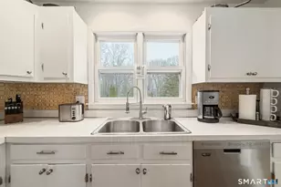 16 Cushing Dr, Danbury, CT 06811 - Photo 12