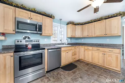 12 Whitehall Drive, East Hartford, CT 06118 - Photo 4