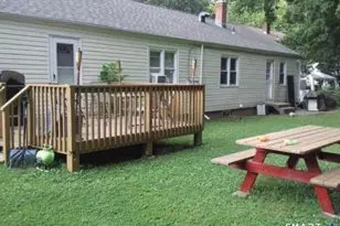 33-35 Higbie Dr, East Hartford, CT 06108 - Photo 6