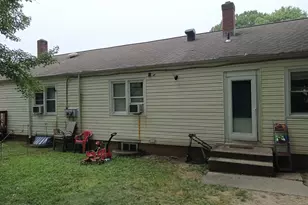 33-35 Higbie Dr, East Hartford, CT 06108 - Photo 4