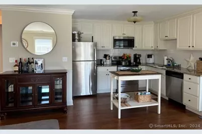 67 West Main Street #323, Clinton, CT 06413 - Photo 6