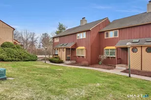 108 Skyview Dr, Cromwell, CT 06416 - Photo 2