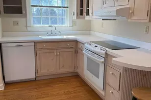 12 Taunton Lake Dr, Newtown, CT 06470 - Photo 4