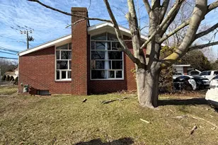 762 Ocean Ave, New London, CT 06320 - Photo 2