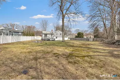 52 Robin Lane, Fairfield, CT 06824 - Photo 4