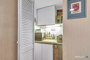 52 Robin Ln, Fairfield, CT 06824 - Photo 38