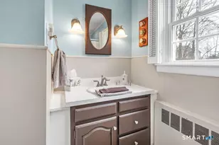 52 Robin Ln, Fairfield, CT 06824 - Photo 22