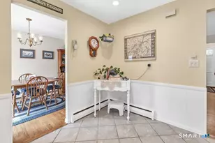 52 Robin Ln, Fairfield, CT 06824 - Photo 18