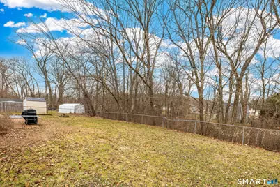 32 Jackson Road, Enfield, CT 06082 - Photo 8