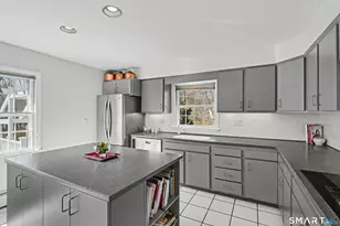 30 Brierwood Dr, Woodbridge, CT 06525 - Photo 18