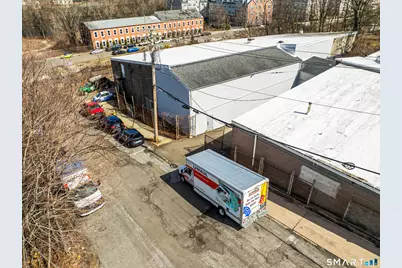 583 Howe Avenue, Shelton, CT 06484 - Photo 4