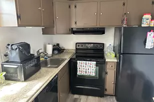 27 Brewster Rd, Glastonbury, CT 06033 - Photo 4