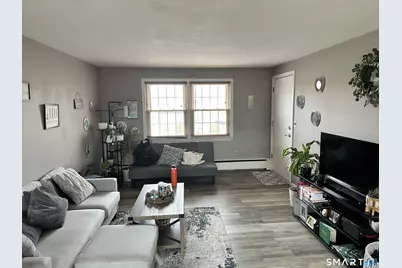 27 Brewster Road #D, Glastonbury, CT 06033 - Photo 2