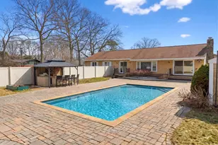 1 Tanglewood Dr, Norwich, CT 06360 - Photo 32