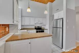 319 New Britain Rd, Berlin, CT 06037 - Photo 8