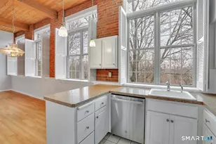 319 New Britain Rd, Berlin, CT 06037 - Photo 10