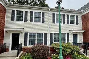 54 Fairgate Dr, Stamford, CT 06902 - Photo 2