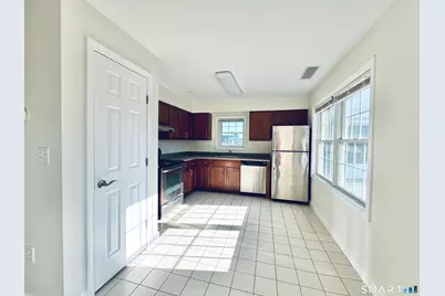 54 Fairgate Drive, Stamford, CT 06902 - Photo 4