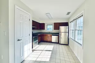 54 Fairgate Dr, Stamford, CT 06902 - Photo 4