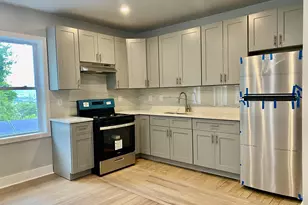 218 Charles St, Waterbury, CT 06708 - Photo 2