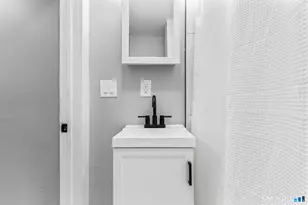 302 Exchange St, New Haven, CT 06513 - Photo 16