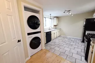 12 W Meadow Ln, Middletown, CT 06457 - Photo 8